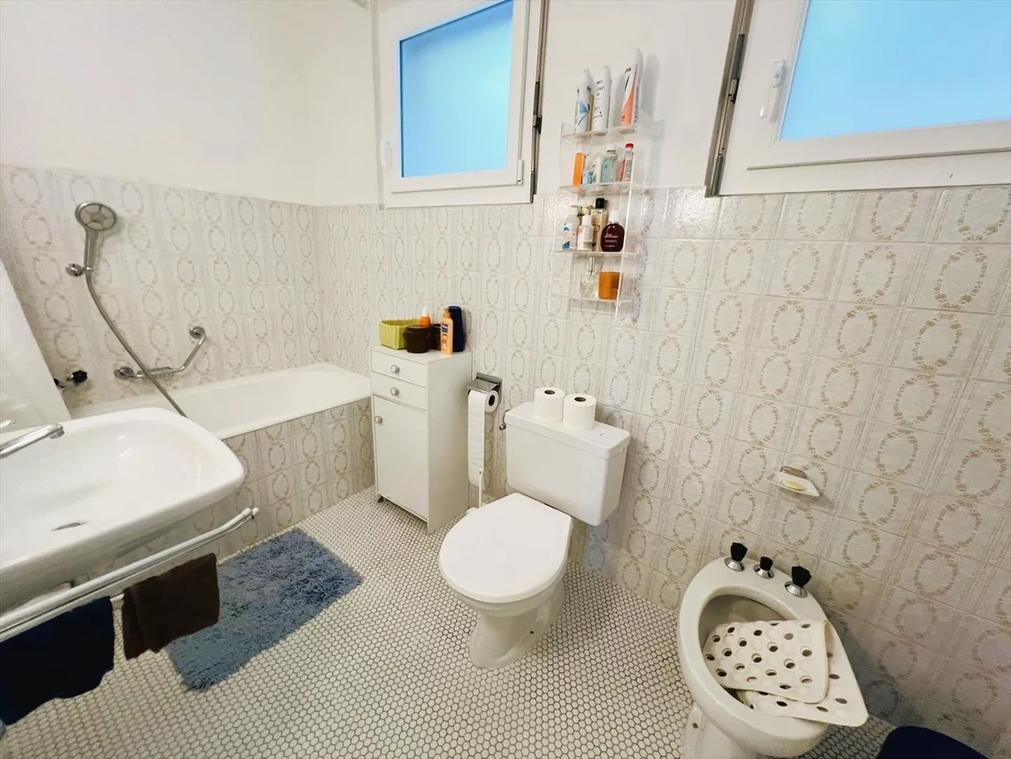 ZUR SAISON: Wunderschöne 3,5 Zimmer renoviert - Geräumig & hell - Wunderschöner Blick - Bi - Foto 11 von 16