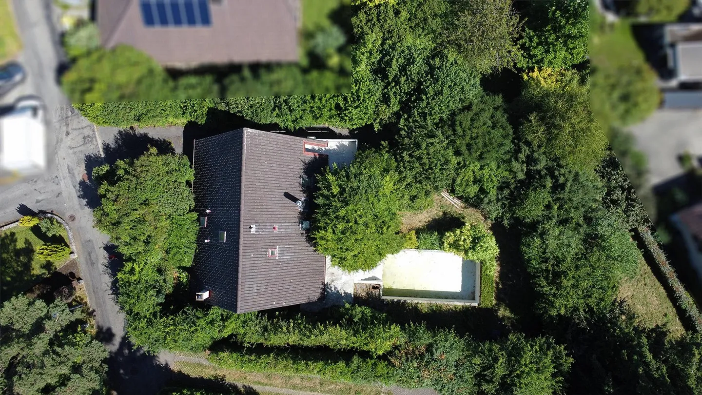 Casa unifamiliare con vista e potenziale a Metzerlen - Foto 12 di 16