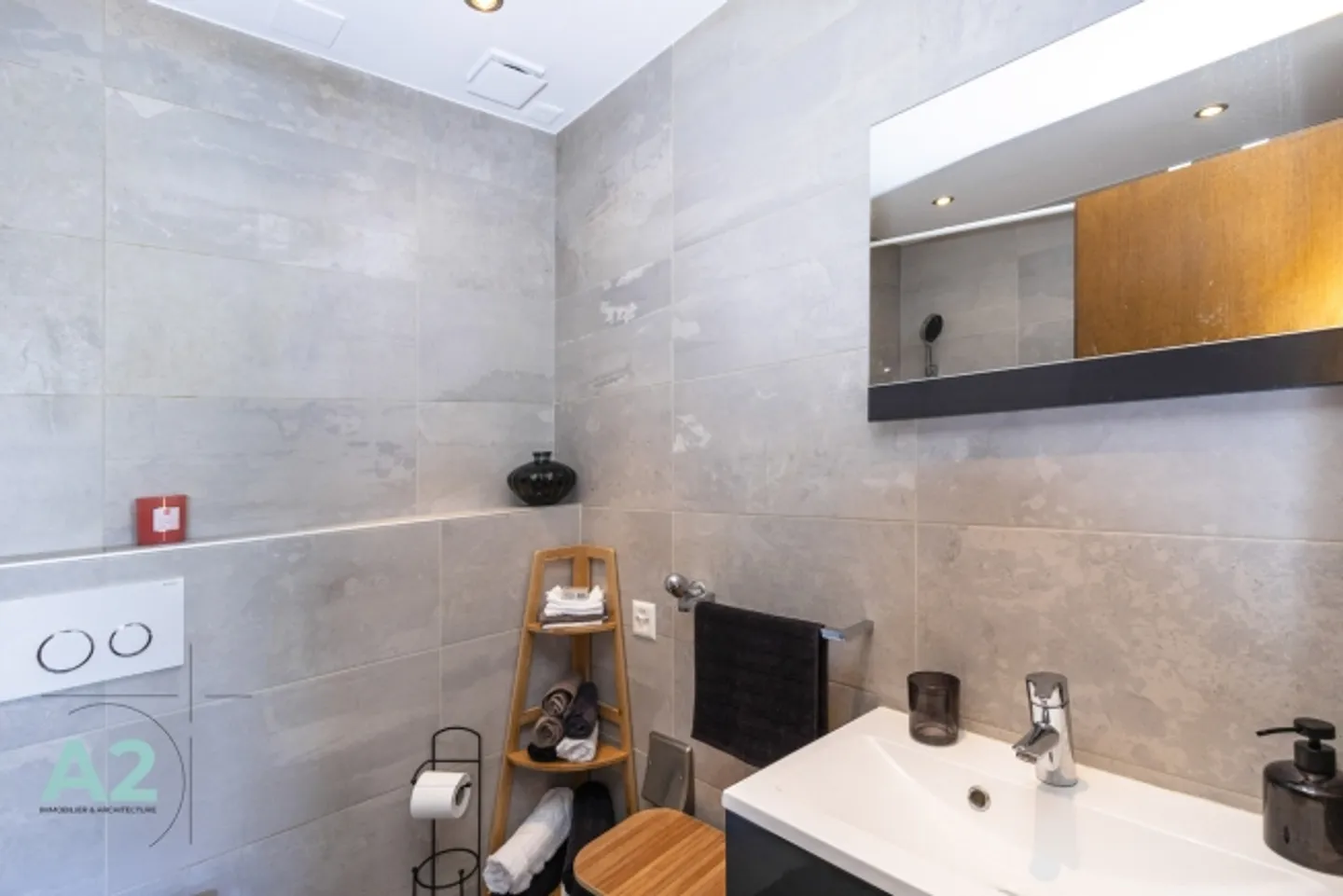 WINTERSAISON SCHÖNE 2,5 ZIMMER ERDGESCHOSS WOHNUNG - Foto 9 von 14