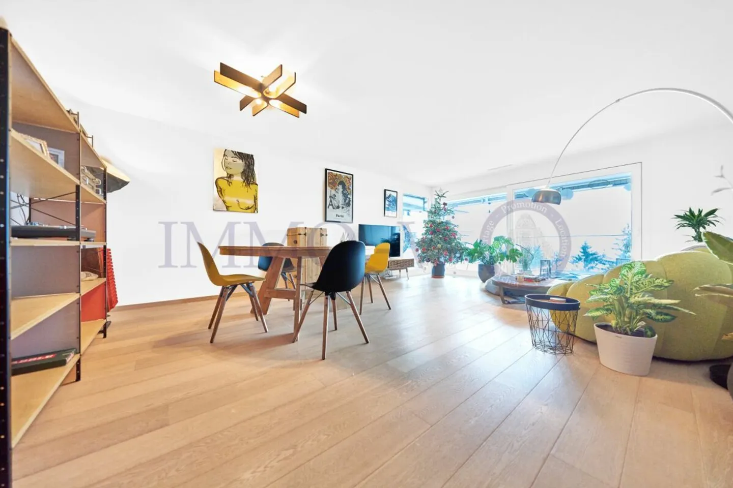 Geräumige Wohnung mit hohem Standard, Balkon + Terrasse und Seeblick - Foto 4 von 10