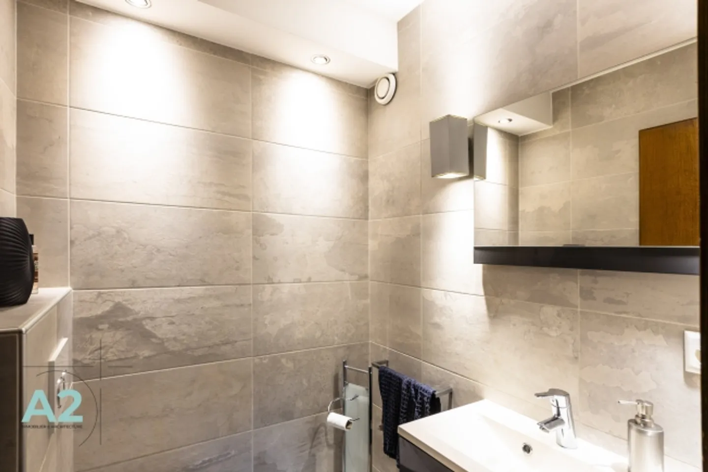 WINTERSAISON SCHÖNE 2,5 ZIMMER ERDGESCHOSS WOHNUNG - Foto 10 von 14