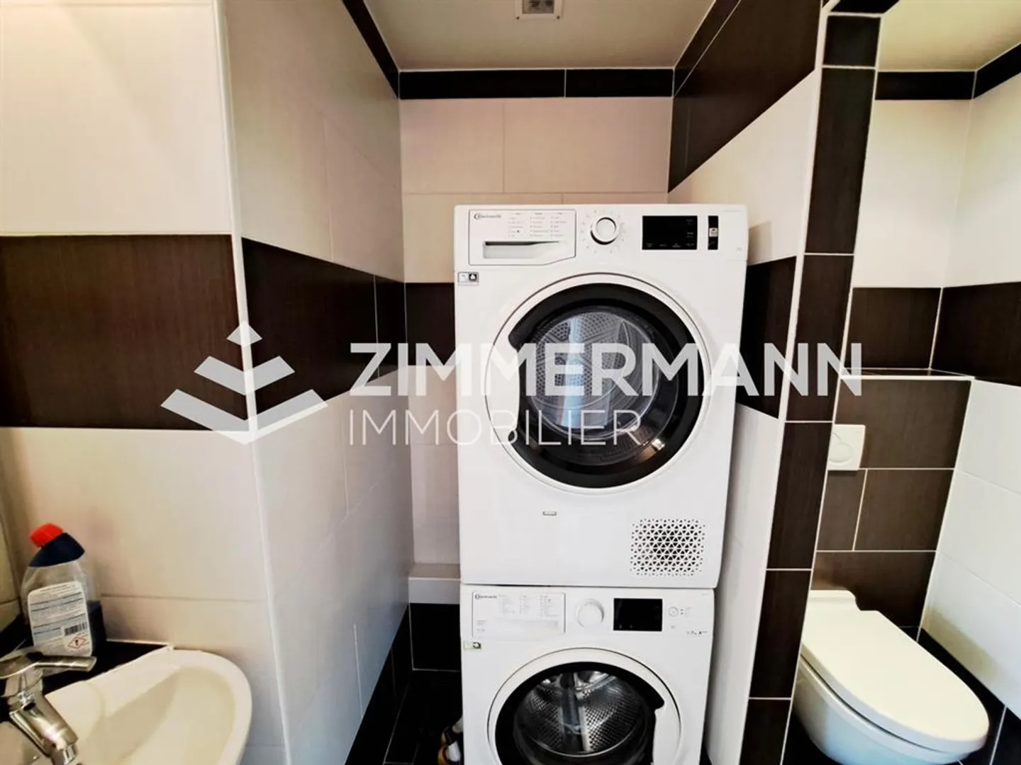 Appartement spacieux 5.5 pièces - Photo 8 sur 13