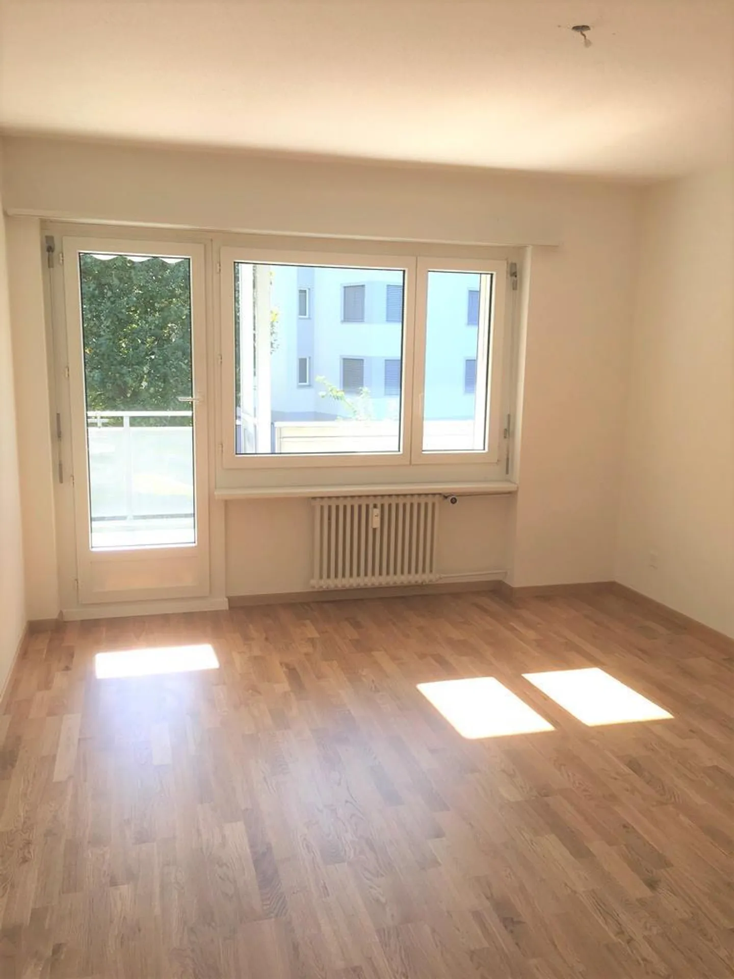 Besichtigung: Montag, 3. November 2025 von 16.00 - 16.30 Uhr - Foto 6 von 10