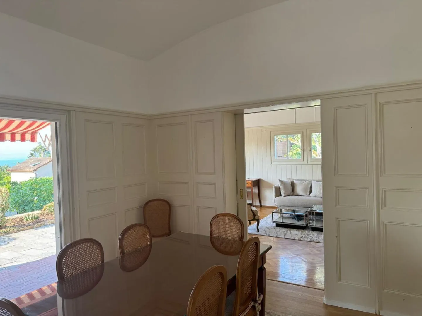 Charmante Villa mit Seeblick - Foto 7 von 13