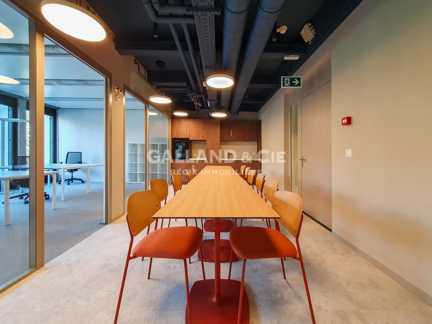 Modernes Büro in Lausanne - Foto 1 von 4