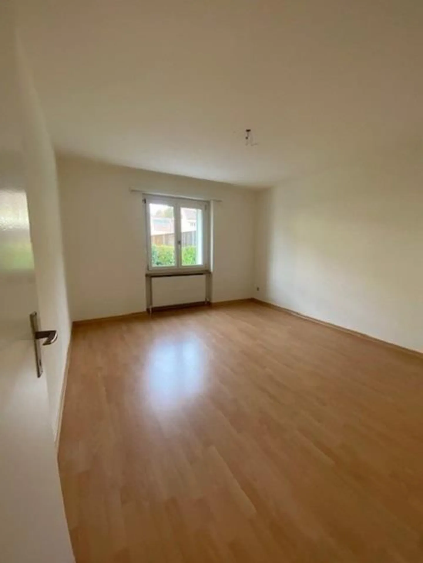 Spacious 4.5-room apartment - Photo 7 of 8