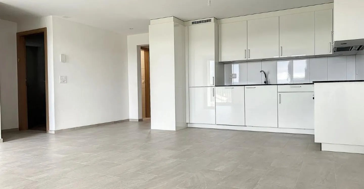 4½ pièces - Avec une terrasse - Foto 2 di 12