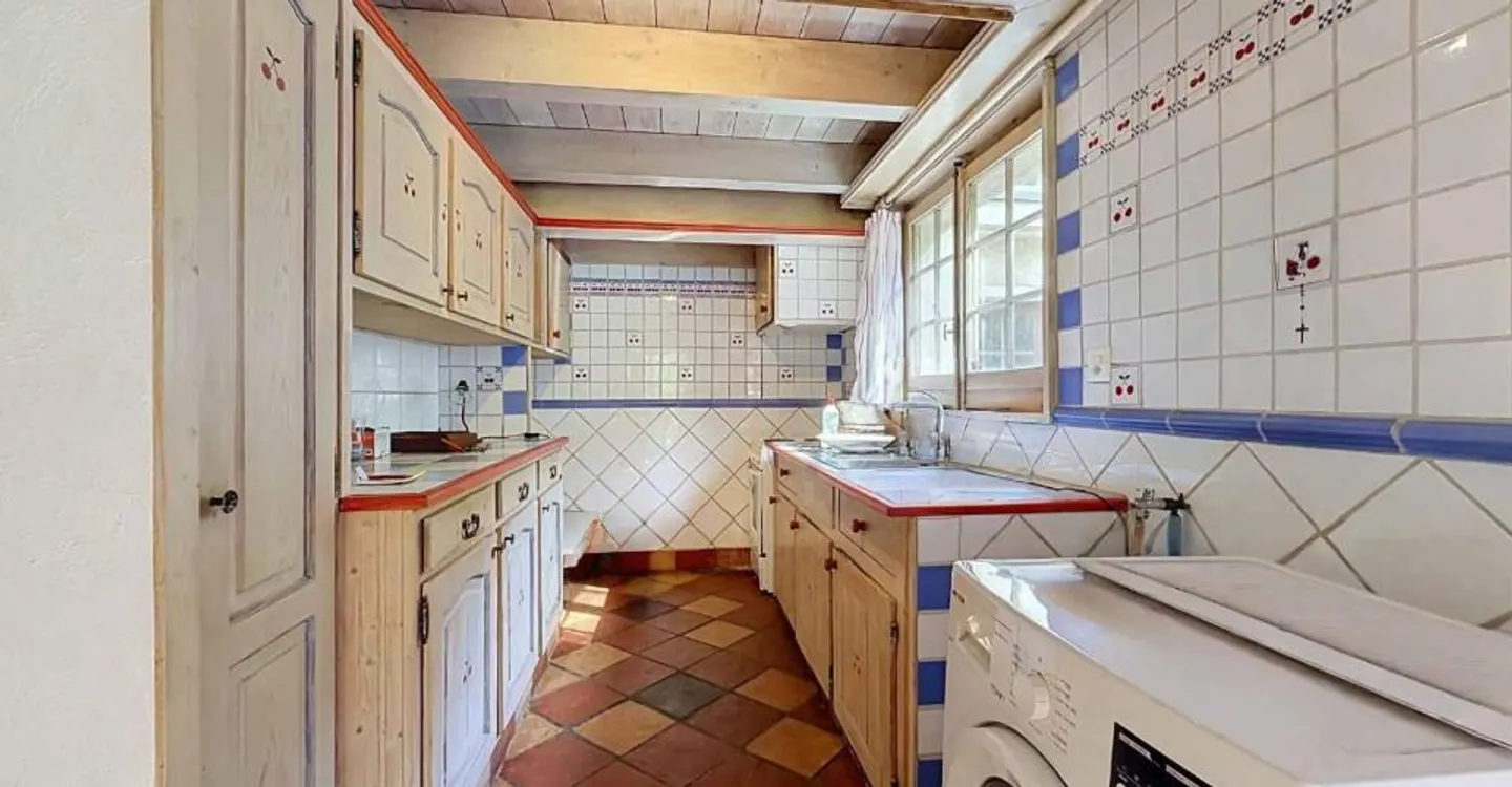 Villa con 3 appartamenti in un contesto bucolico - Foto 6 di 12