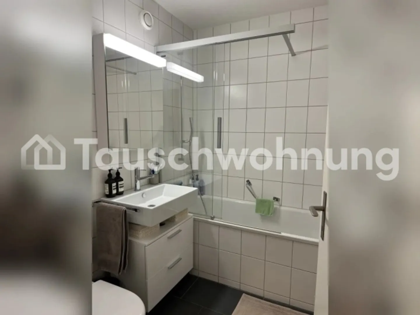 I am looking for a 2.5-room apartment for April 2026 - Photo 4 of 8