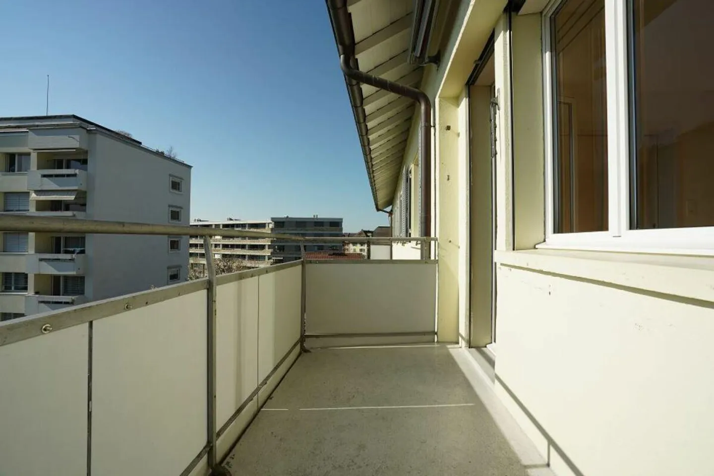Belle et lumineuse appartement de 4.5 pièces au centre de Gossau SG - Photo 9 sur 15