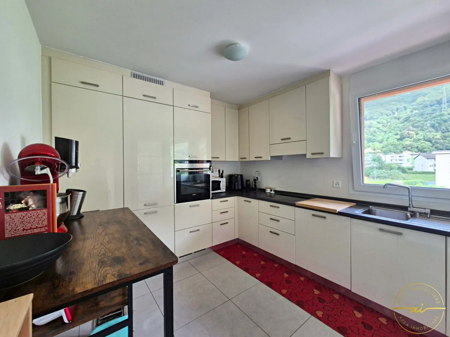 BELLISSIMO APPARTAMENTO DI 4.5 LOCALI CON DUE TERRAZZE - Foto 7 di 13