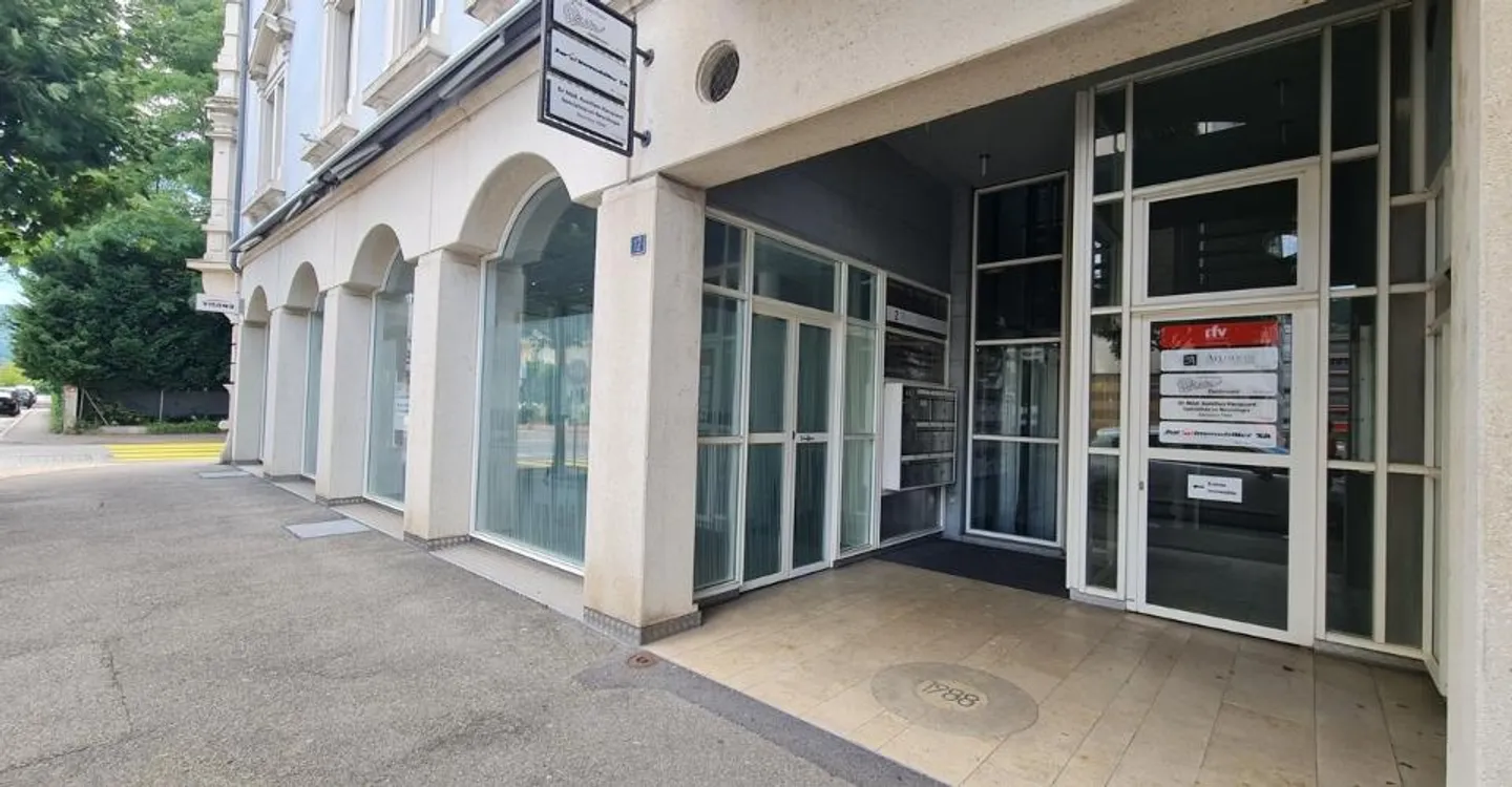 Office / commercial space of 75 m2 - Photo 3 of 12