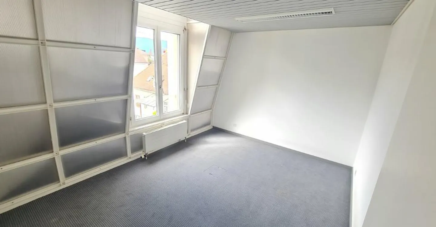 Office / commercial space of 75 m2 - Photo 10 of 12