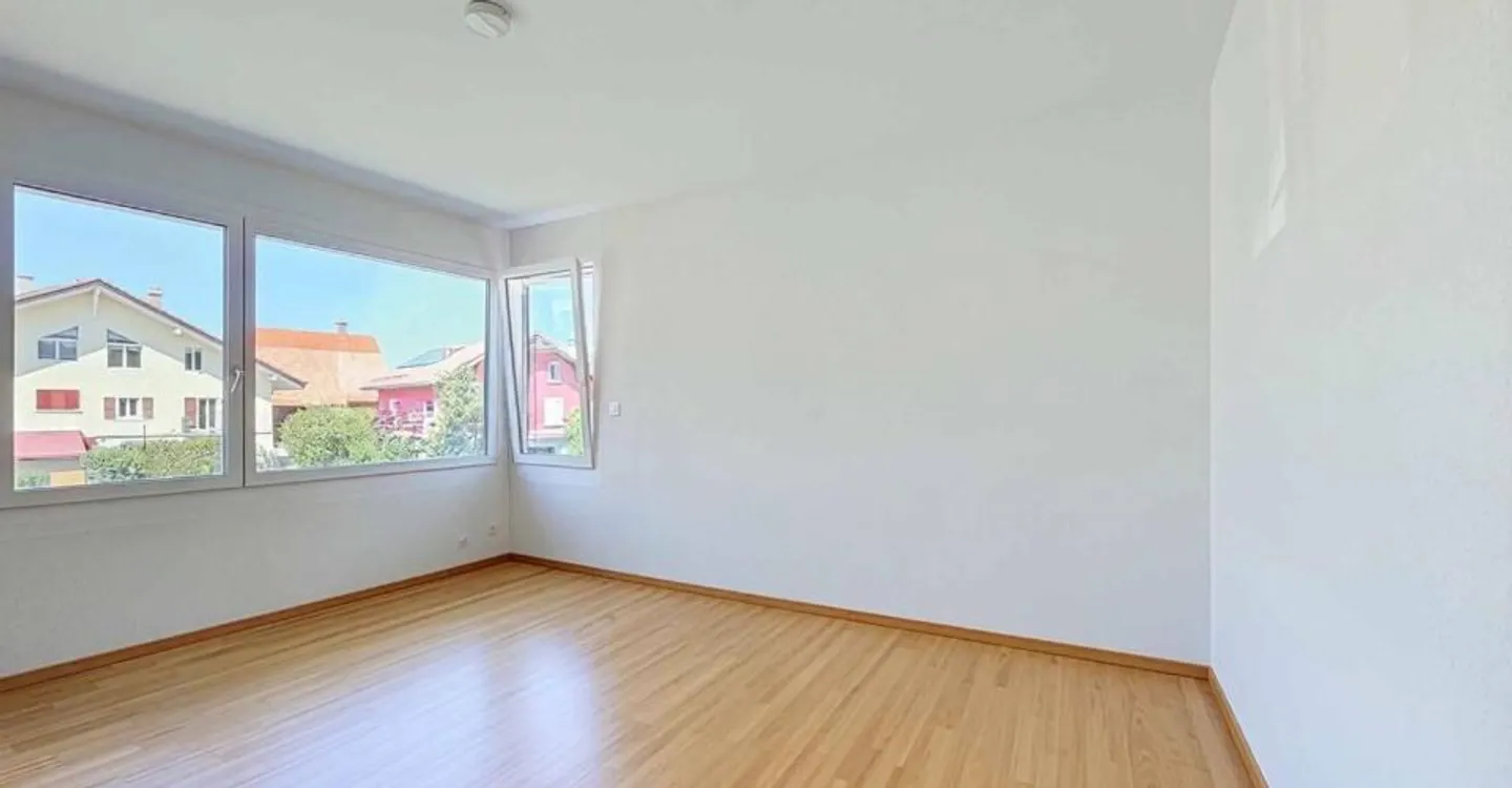 Luminoso appartamento 4,5 locali con grande terrazza - Foto 6 di 10