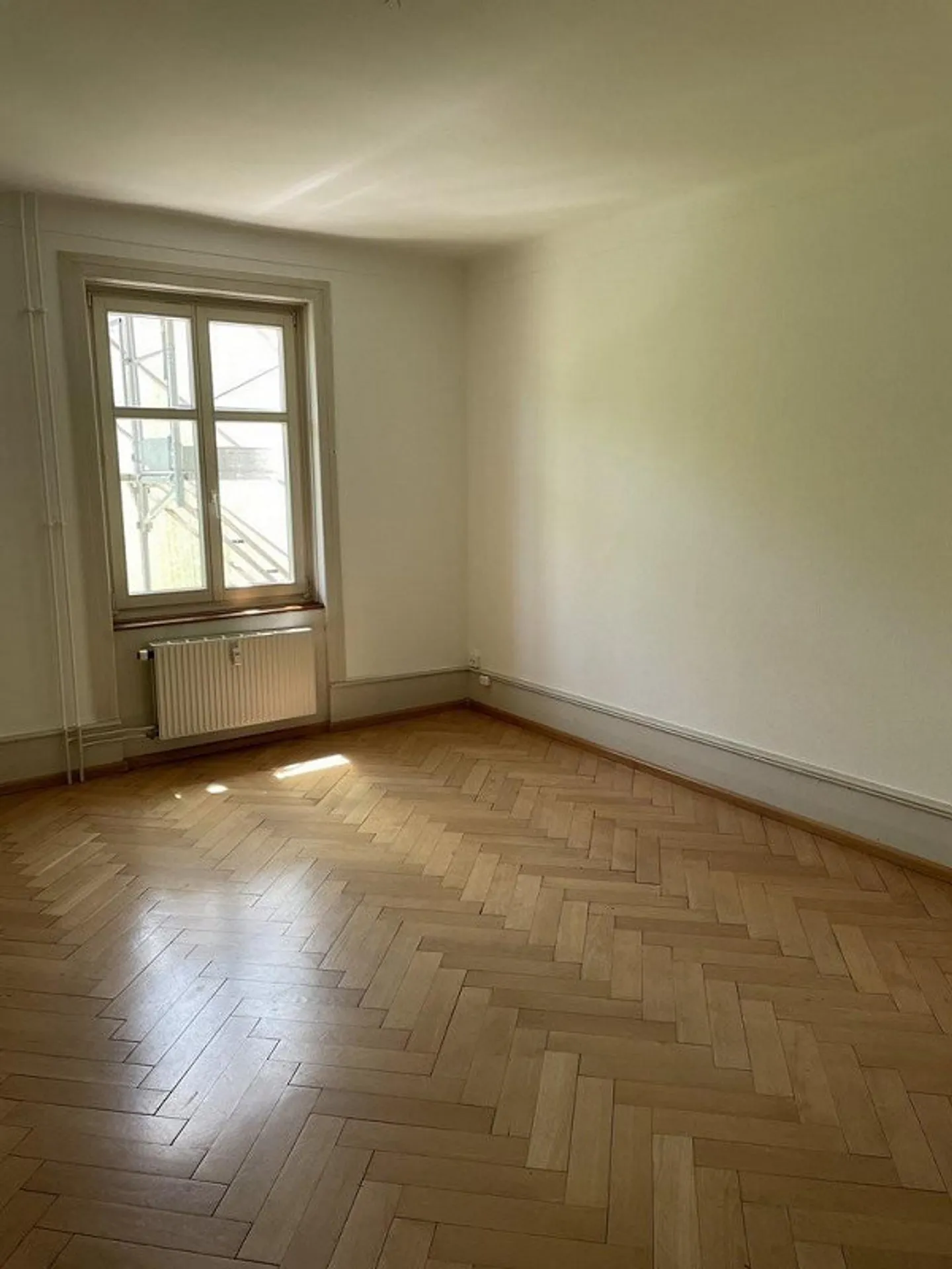 In una tranquilla strada laterale tra Kannenfeldpark e Voltaplatz - Foto 2 di 7