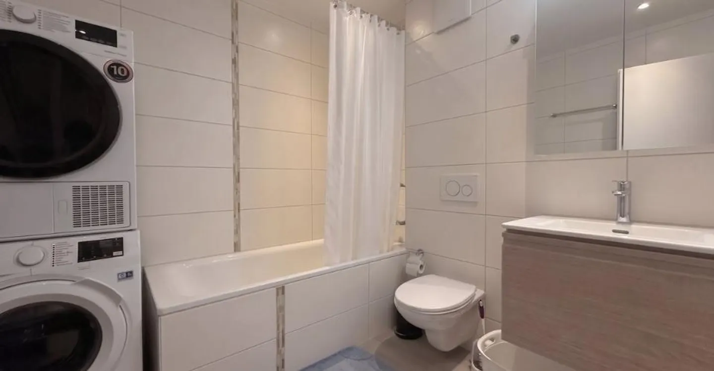 Appartement Charmant avec Vue Campagne - Photo 9 sur 12