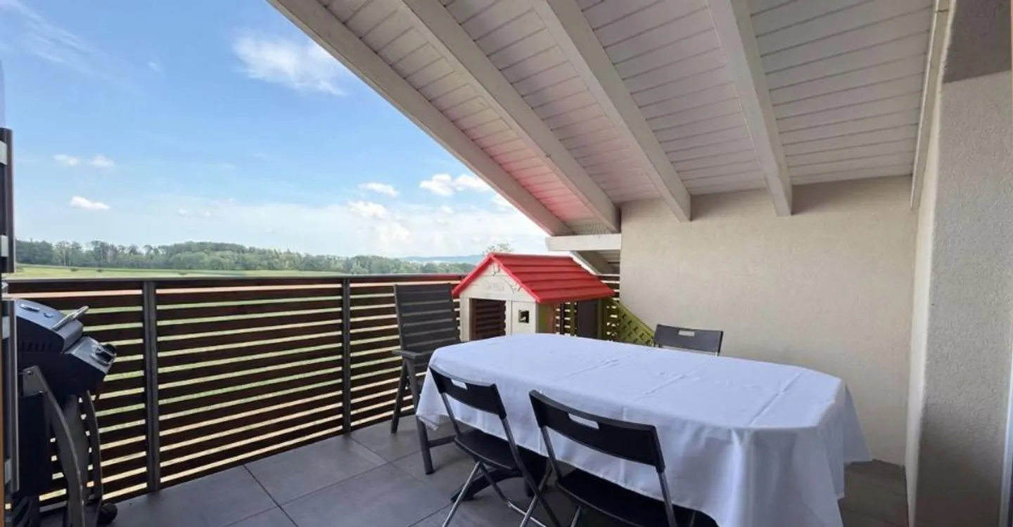 Appartement Charmant avec Vue Campagne - Photo 10 sur 12