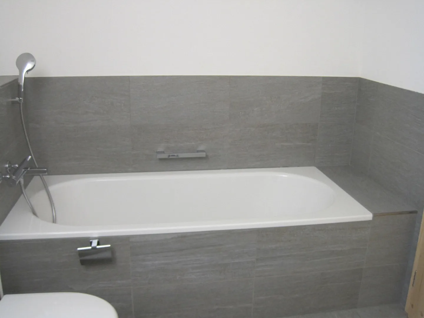 5 1/2 - Chambres - Rez-de-chaussée - Appartement de luxe - Photo 3 sur 7