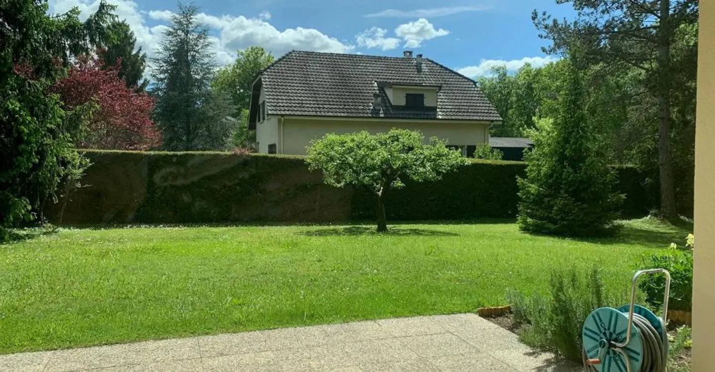 6-Zimmer-Haus - Foto 2 von 10