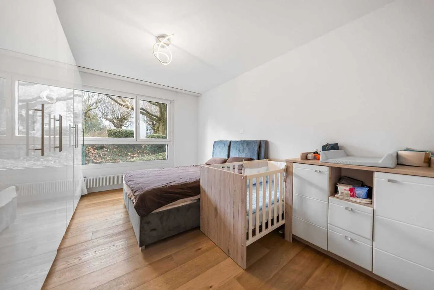 5.5-room garden apartment with terrace, centrally located in Fribourg for sale - Photo 9 of 13