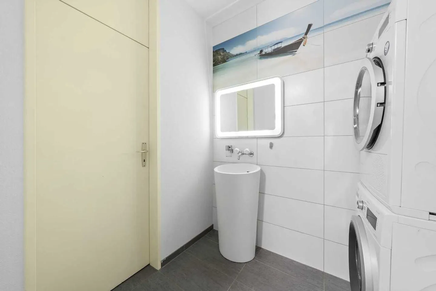 5.5-room garden apartment with terrace, centrally located in Fribourg for sale - Photo 12 of 13