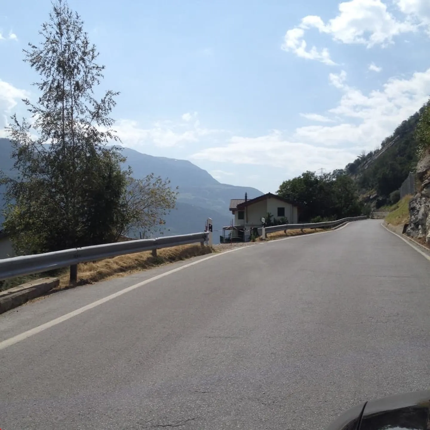 Parcheggio esterno per 2 camion, 2 camper, 4 auto o spazio di stoccaggio - Foto 6 di 13