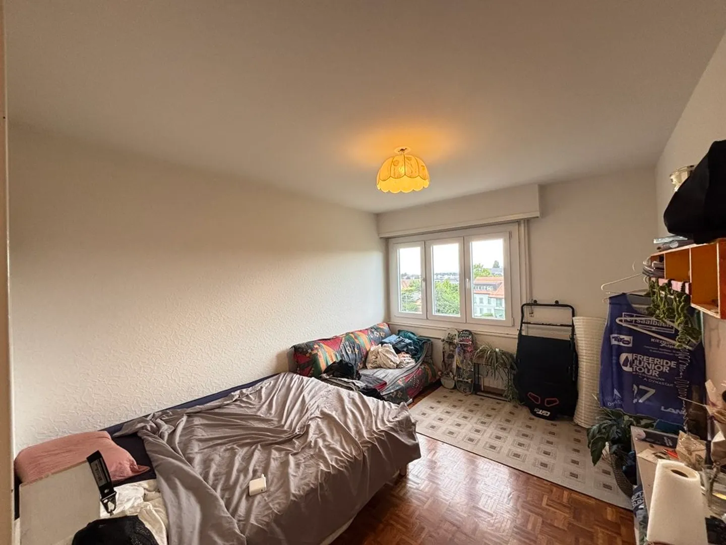 Charming 2.5-Room Apartment - Photo 3 of 6