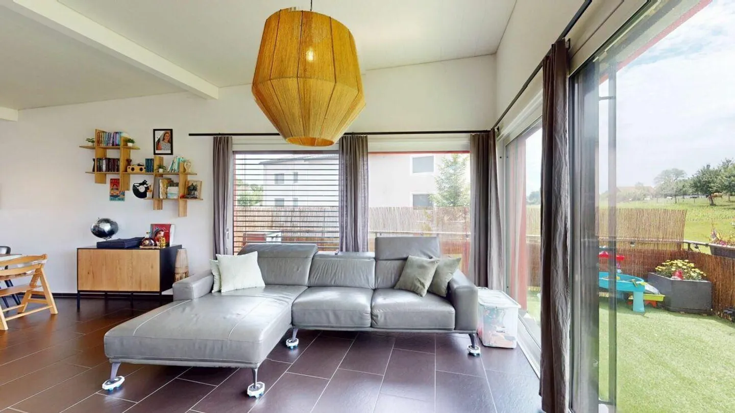 Two-family house with a view of greenery - Photo 8 of 13