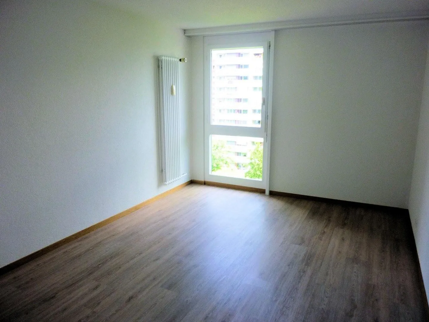 Appartamento moderno di 4,5 stanze con vista a Kleefeld - Foto 6 di 7