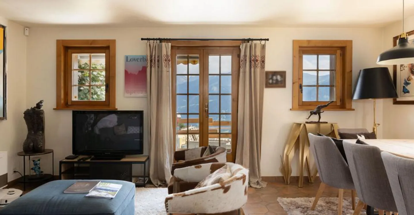 Chalet con Permesso di Ristrutturazione! - Foto 4 di 7
