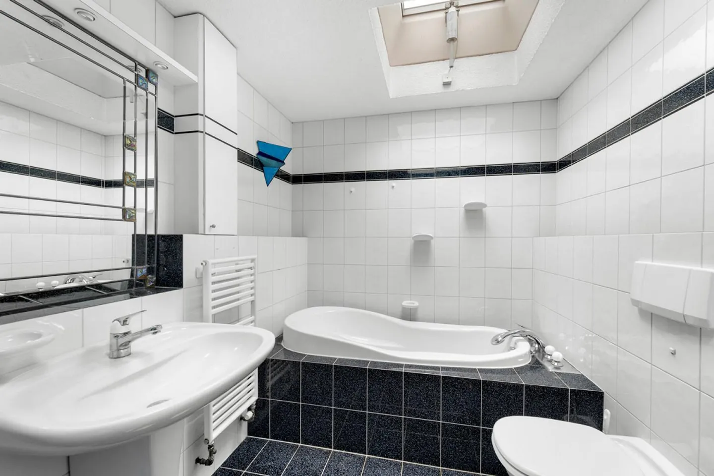 Reihenhaus mit Potenzial - gestalten Sie Ihr Traumhaus! - Foto 12 von 15