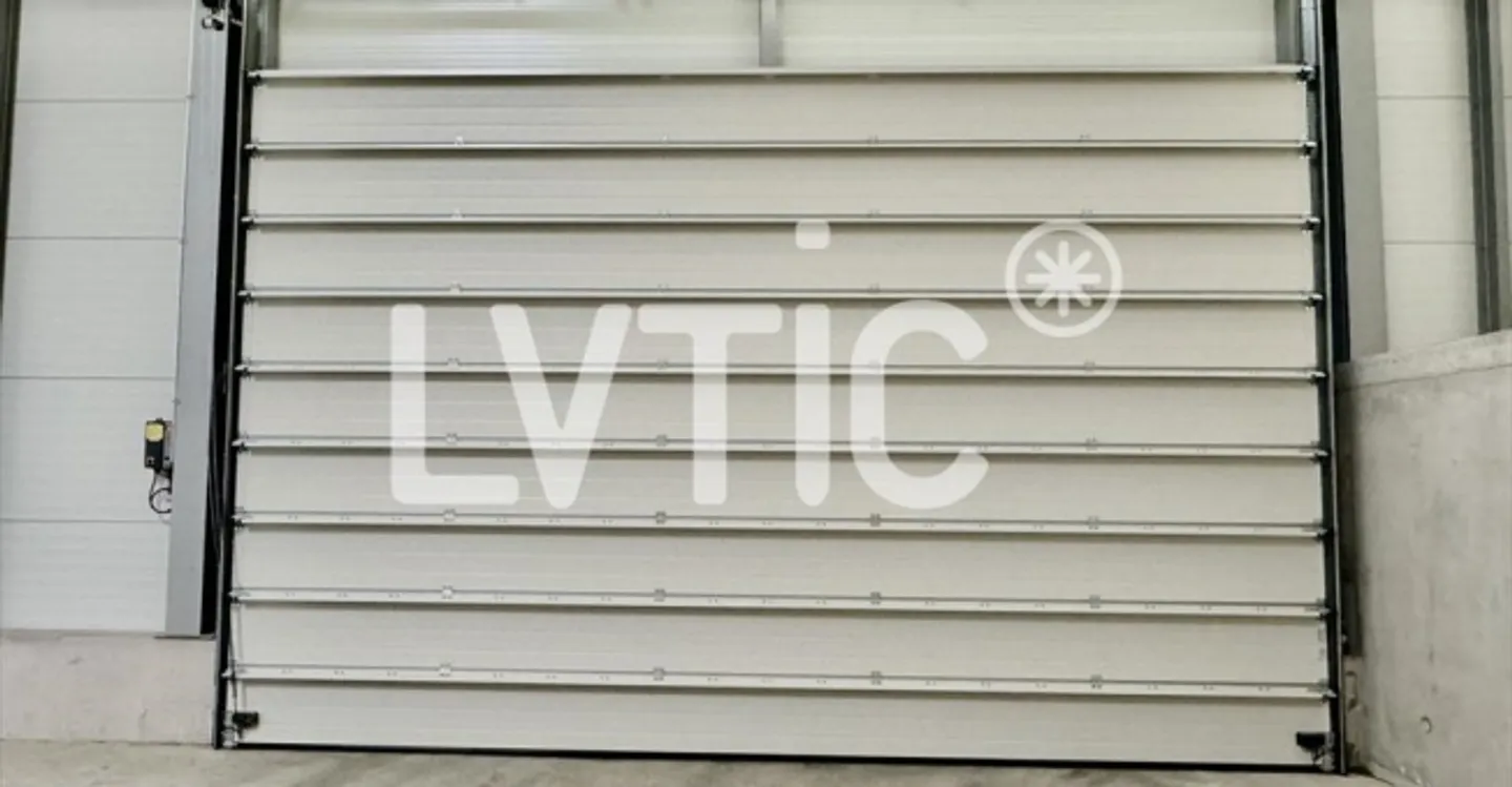 Warehouse - Photo 2 of 8