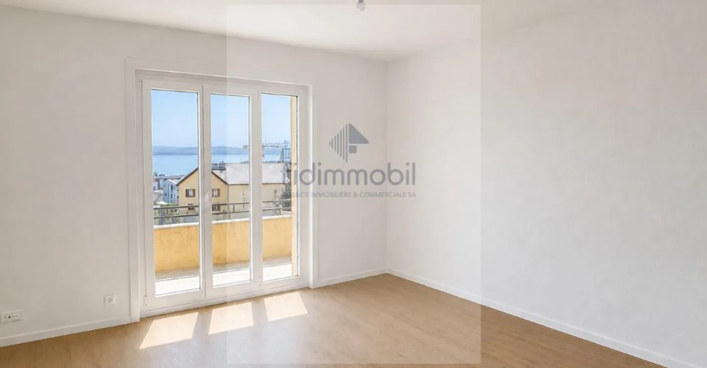 Appartamento di 3 locali completamente ristrutturato a Corcelles - Foto 2 di 4