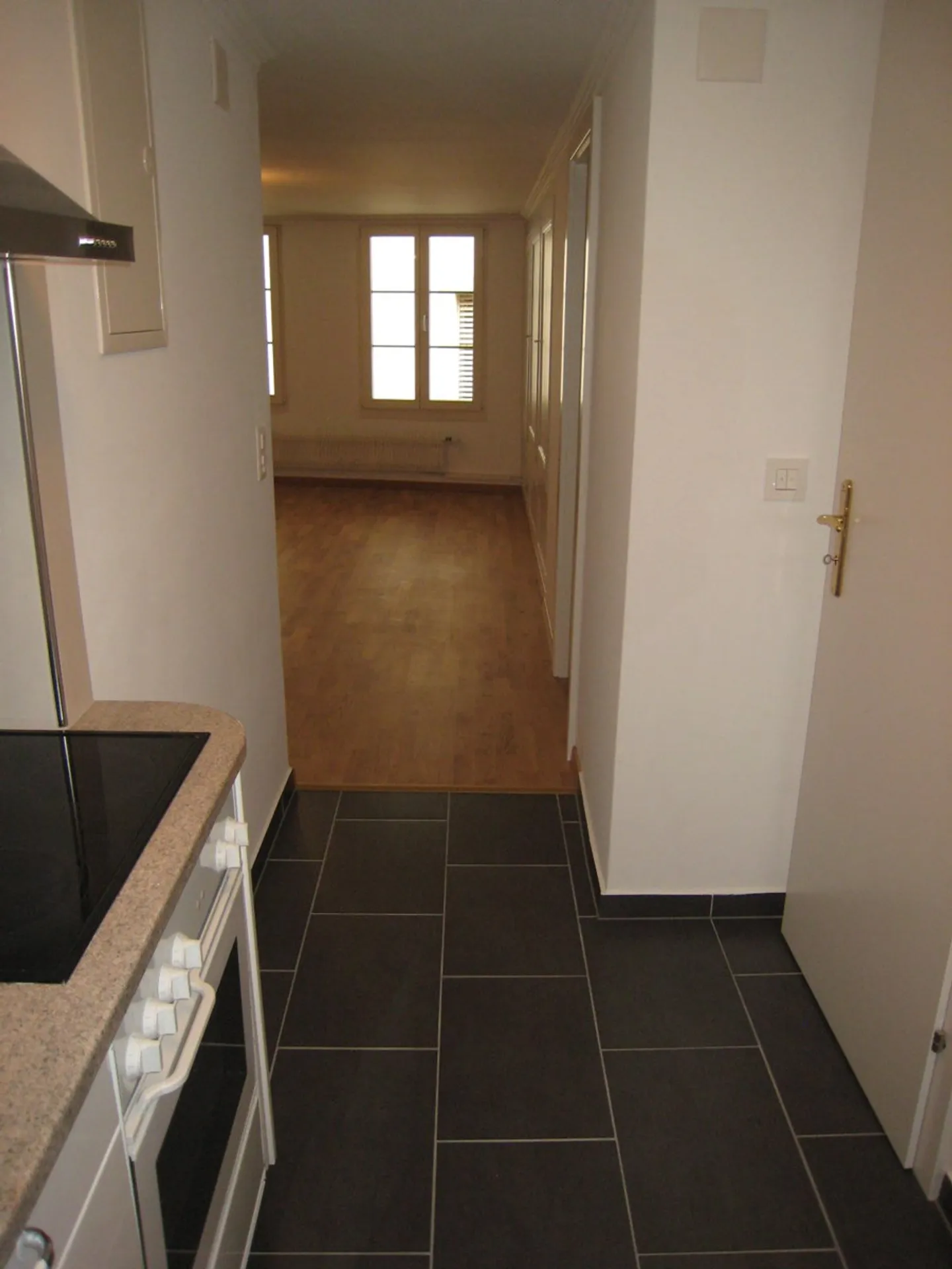 Appartement 2 pièces au centre de Thun - Photo 4 sur 10