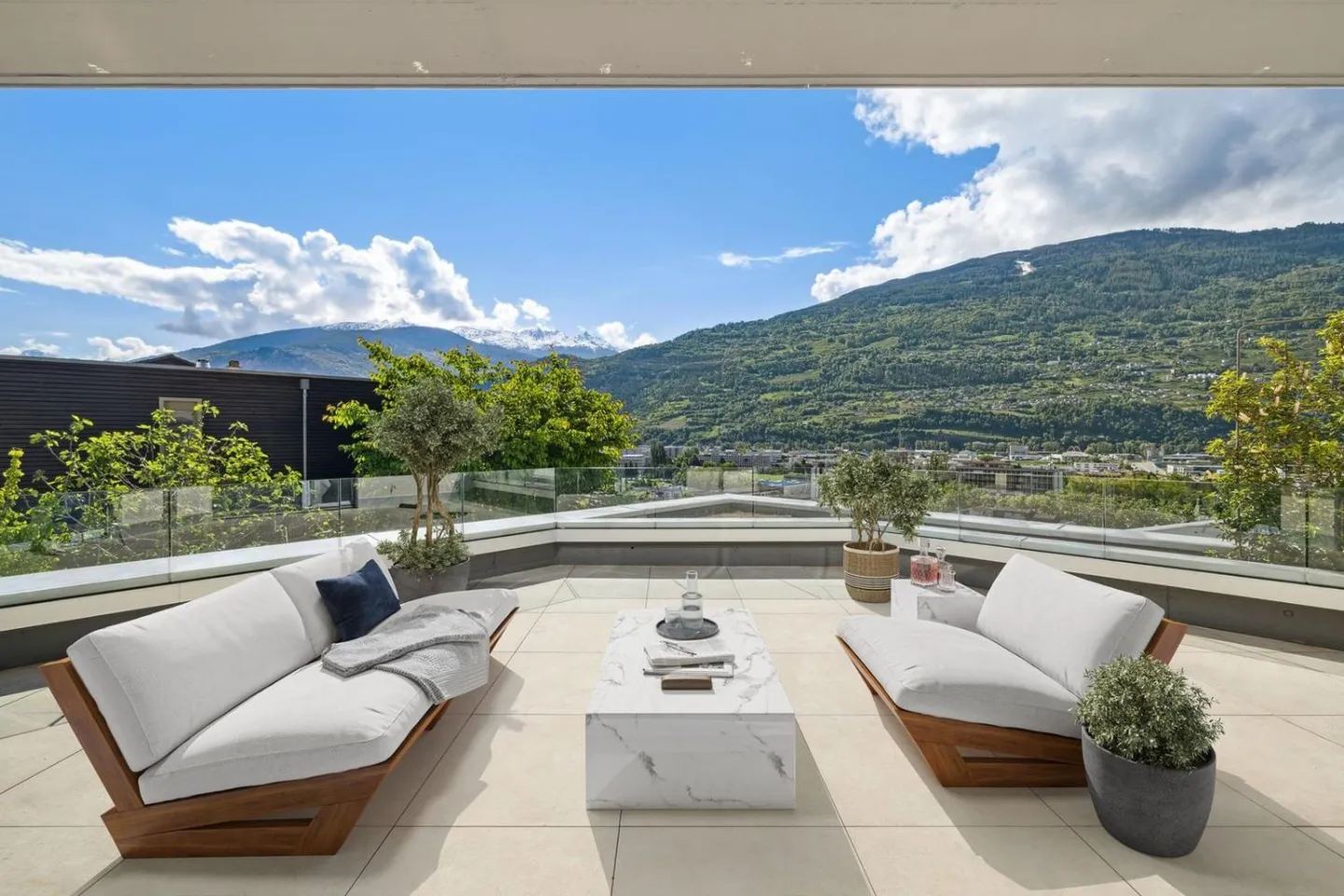 Gravelone - Wunderschöne 5.5-Zimmer-Wohnung mit herrlichem Blick - Foto 1 von 6