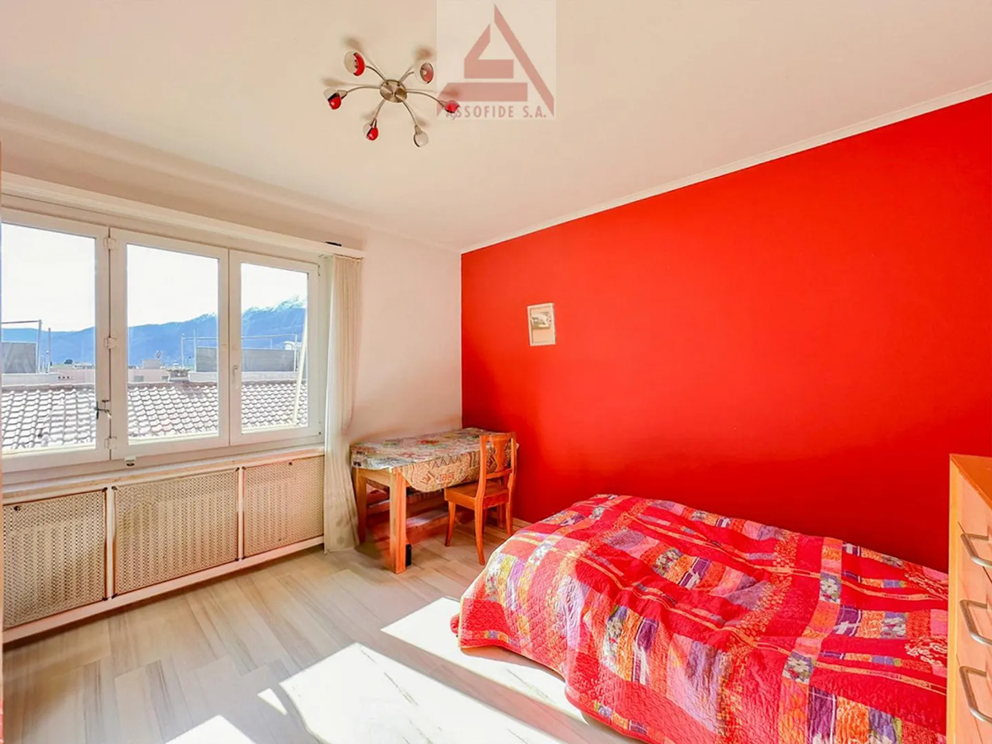 Geräumige 5.5-Zimmerwohnung mit Studio/Spazioso 5.5 locali con studio - Photo 6 of 7