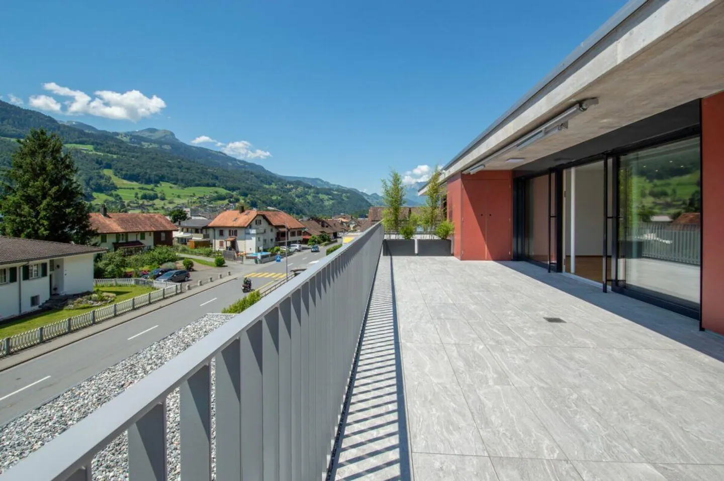 For Sun Worshippers - Spacious Penthouse Apartment - Photo 14 of 16