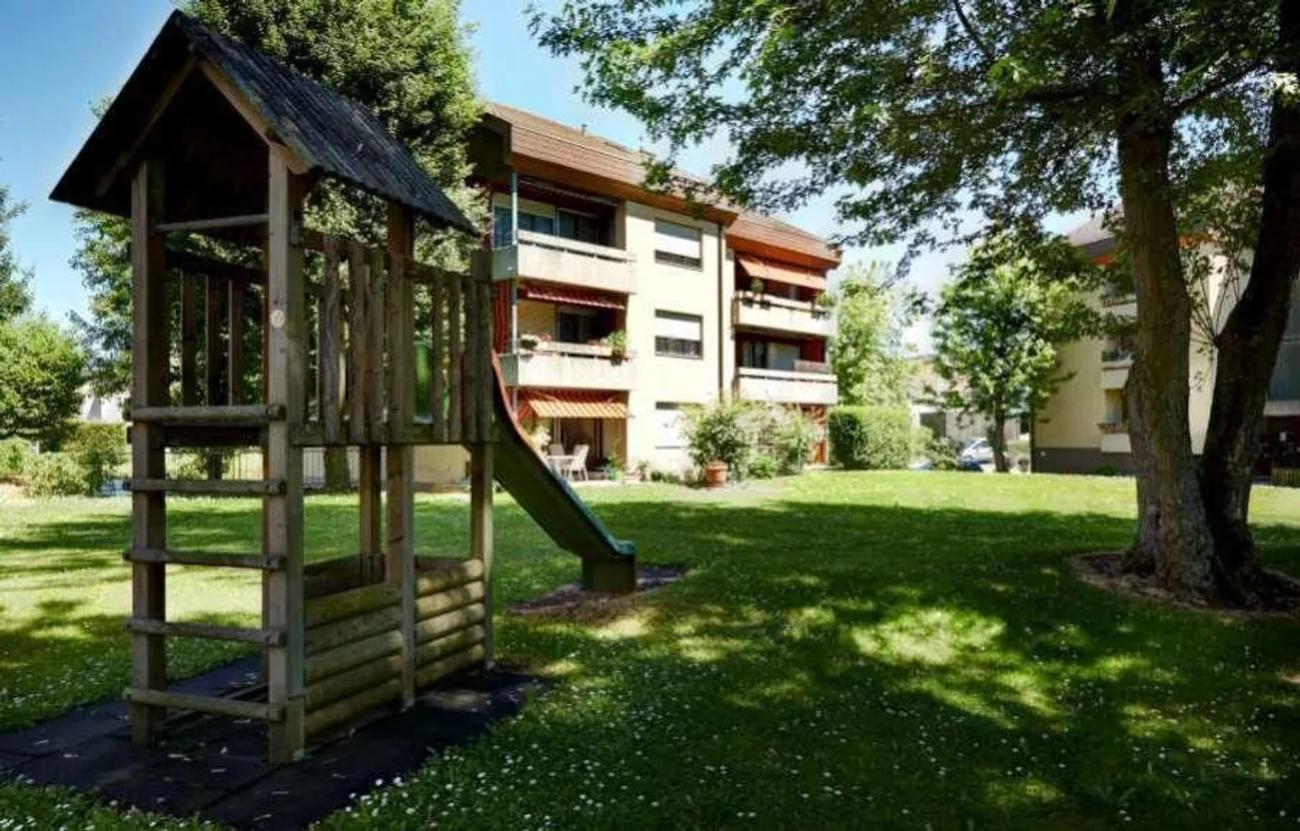 Beaucoup d'espace pour vivre et se détendre - Photo 1 sur 12