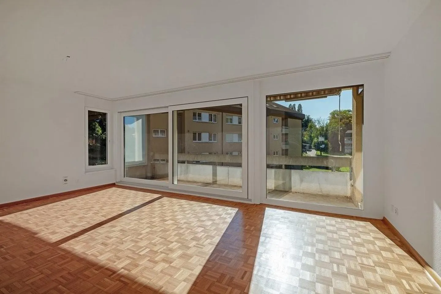 Beaucoup d'espace pour vivre et se détendre - Photo 5 sur 12