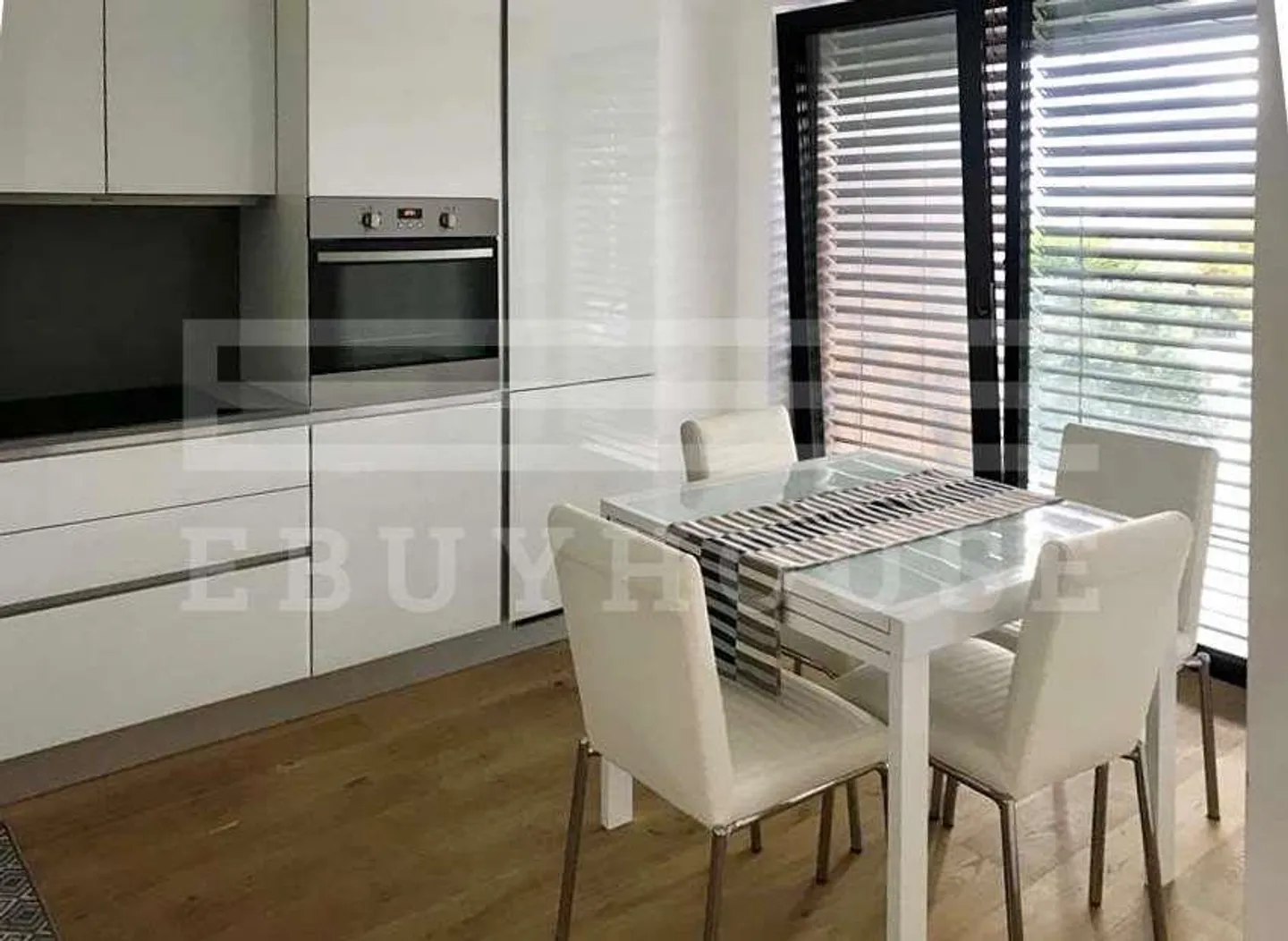 Moderne Wohnung in zentraler Lage - Foto 3 von 13