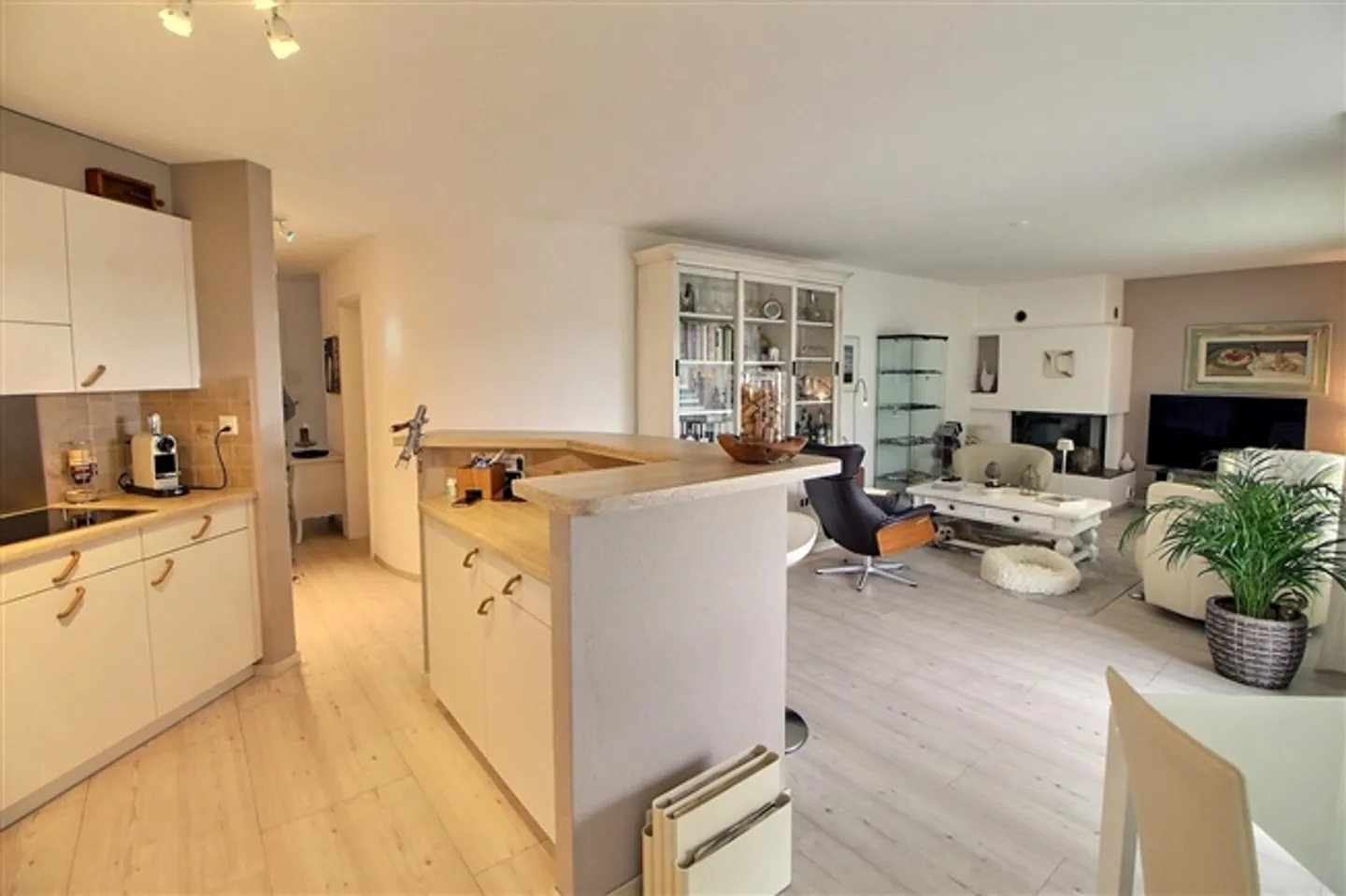 «Luxuswohnung im Herzen des Landeron im bewohnten Leben Rente ohne Rente begrenzt auf 10 Jahre» - Foto 4 von 10