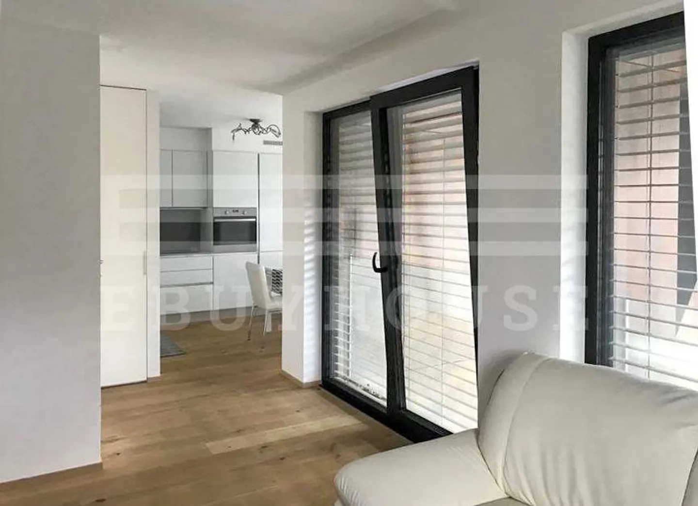 Moderne Wohnung in zentraler Lage - Foto 5 von 13