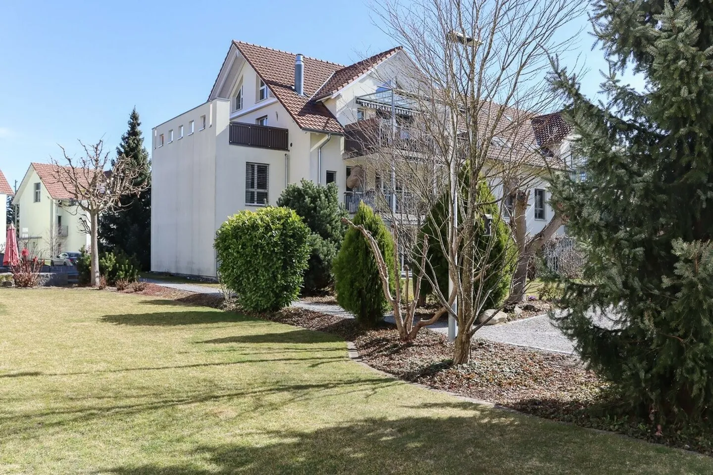 Oasi abitativa a Kirchberg: casa da sogno di 180m2 con tutti i comfort! - Foto 1 di 10