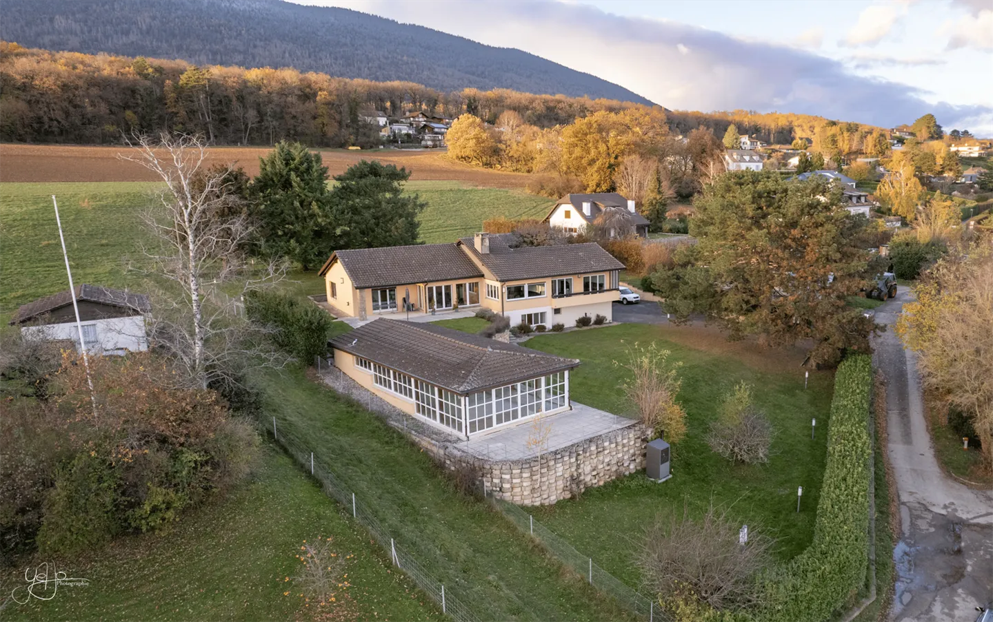 Villa indipendente con piscina e vista da sogno - Foto 1 di 13
