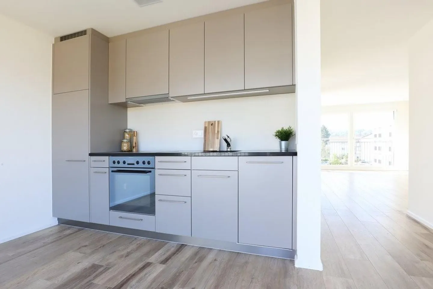 Moderne Wohnung Nähe Bahnhof Muttenz - Foto 2 von 9