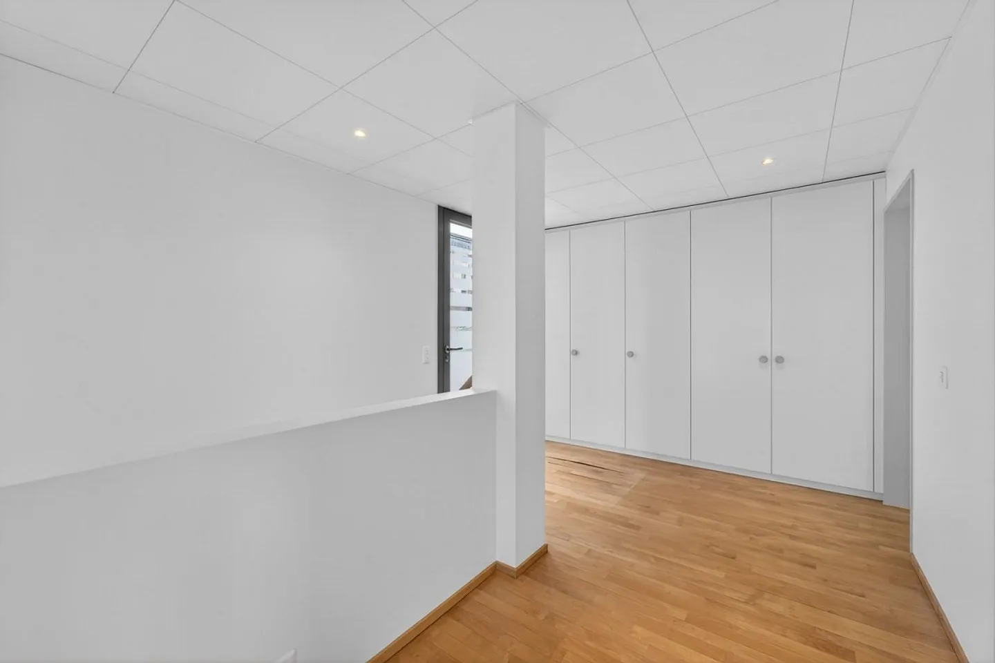 Office building / Practice / Atelier / Residential building in Hergiswil - Photo 8 of 13