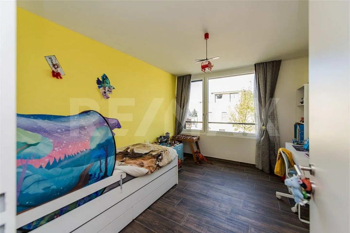 HOCHWERTIGE 4 ½ ZIMMER MINERGIE-WOHNUNG IM ERSTEN OBERGESCHOSS - Foto 8 von 12