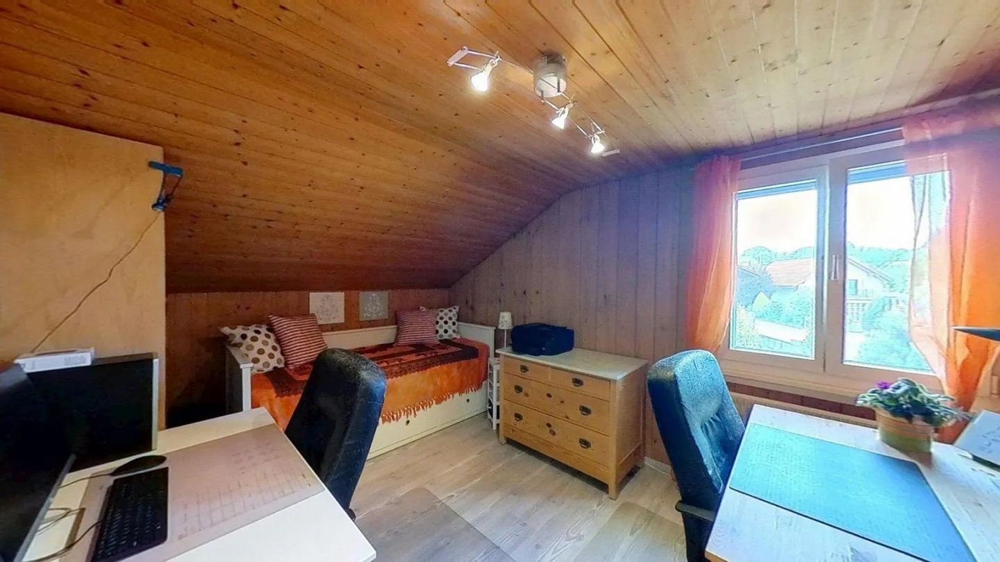 AgentSelly - Casa Incantevole con Giardino Ben Curato - Foto 8 di 13