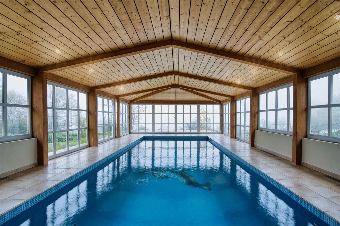 Villa indipendente con piscina e vista da sogno - Foto 10 di 13