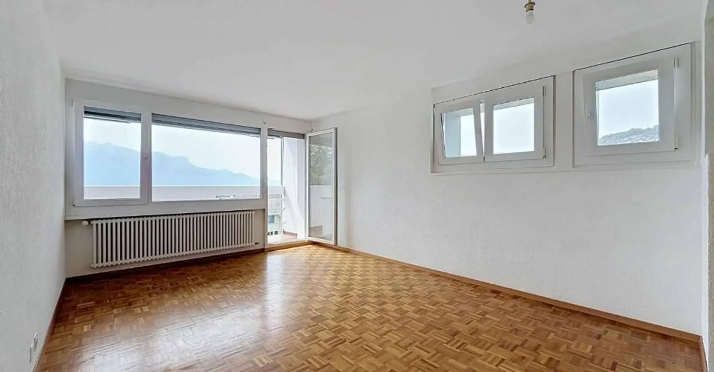 Helle 4,5-Zimmer-Wohnung mit Panoramablick - Foto 3 von 9